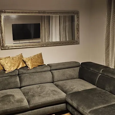 Bajt Равна-Гора