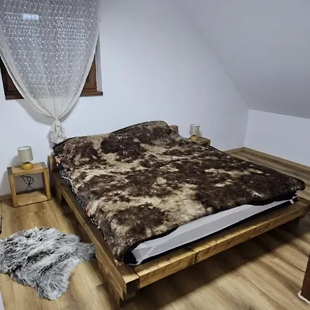 Bajt Apartment