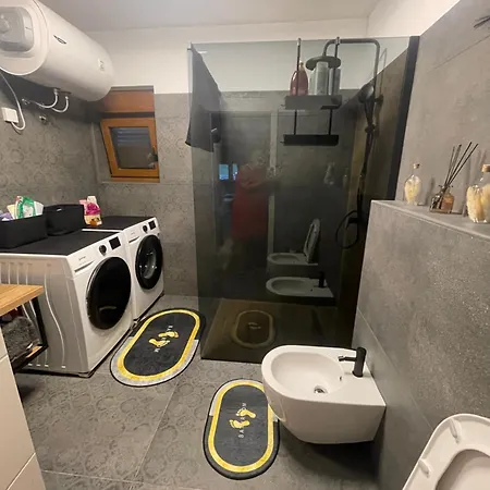Bajt Apartment *