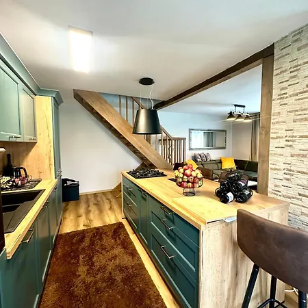 Bajt Равна-Гора